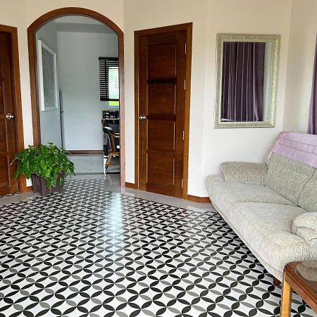 New Home Gบ้านเดี่ยวสร้างใหม่ ใกล้ทะเล ตัวเมืองระยอง Ban Chak Phai Exterior foto